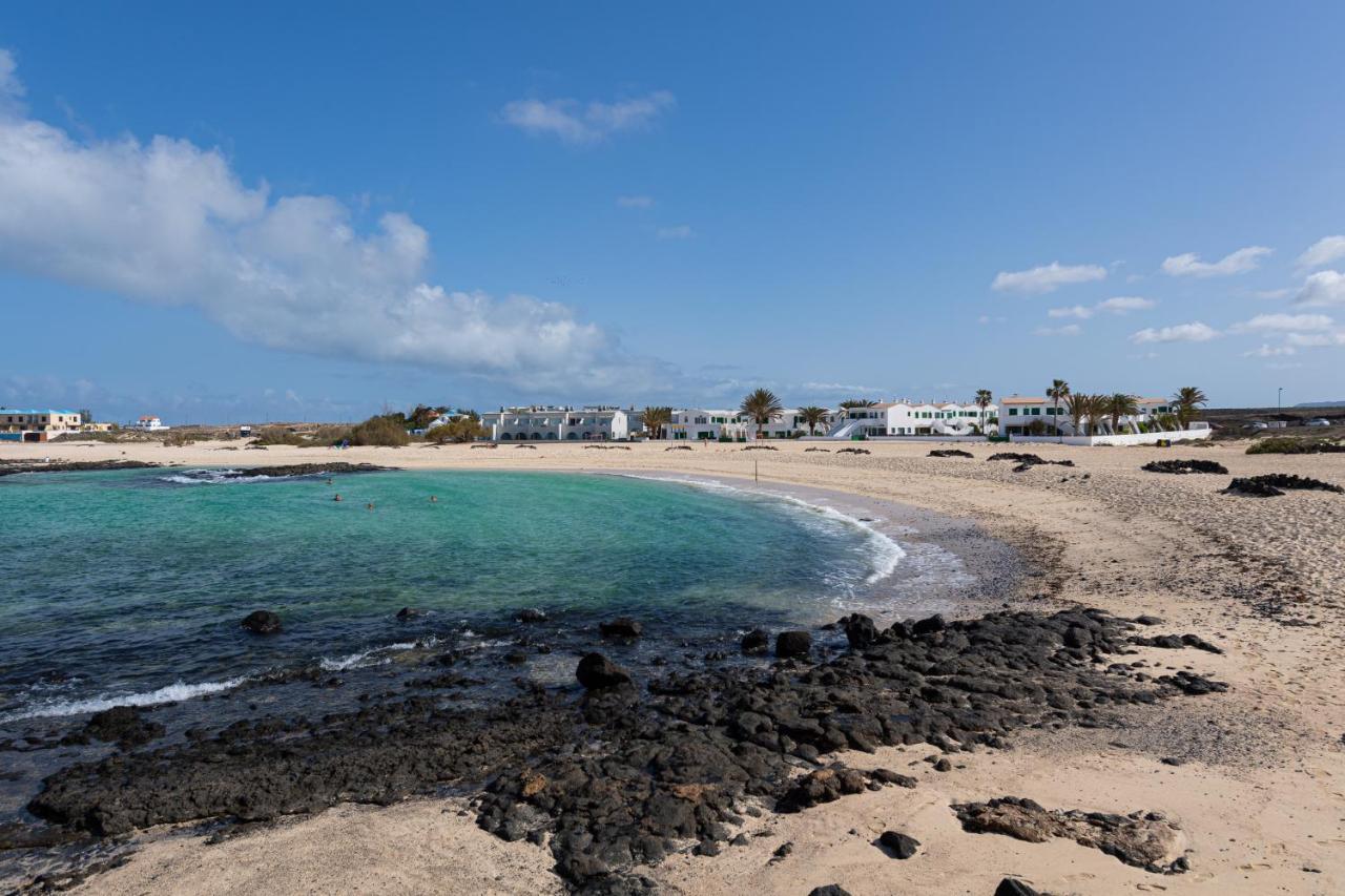 Homeforguest Modern And New Beachfront Apartment La Oliva Eksteriør bilde